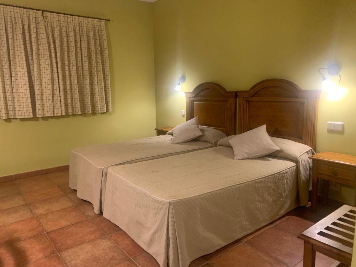Hotel Langa Cerezo de Abajo Εξωτερικό φωτογραφία