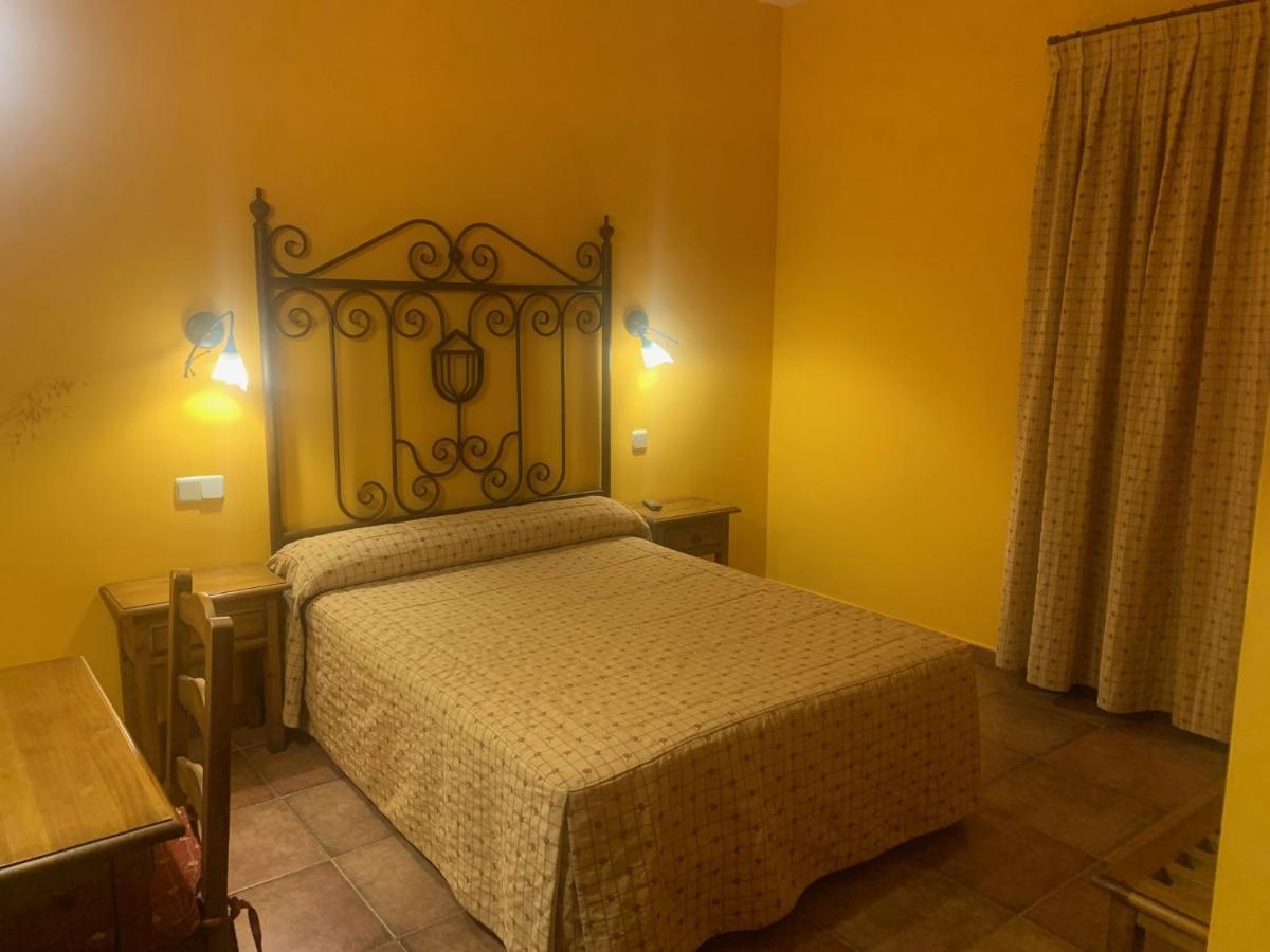 Hotel Langa Cerezo de Abajo Εξωτερικό φωτογραφία