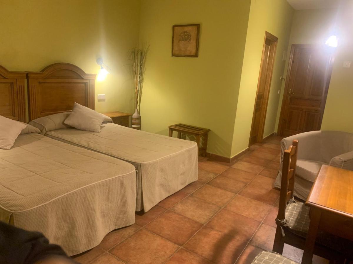 Hotel Langa Cerezo de Abajo Εξωτερικό φωτογραφία