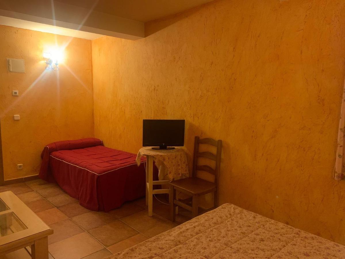 Hotel Langa Cerezo de Abajo Εξωτερικό φωτογραφία